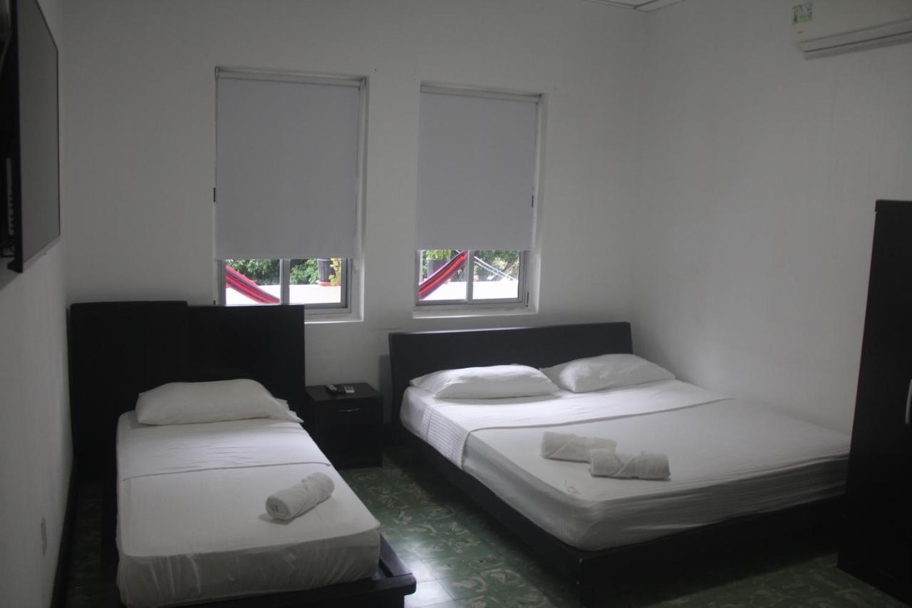 Eden'S Garden Hostel Panamá Esterno foto