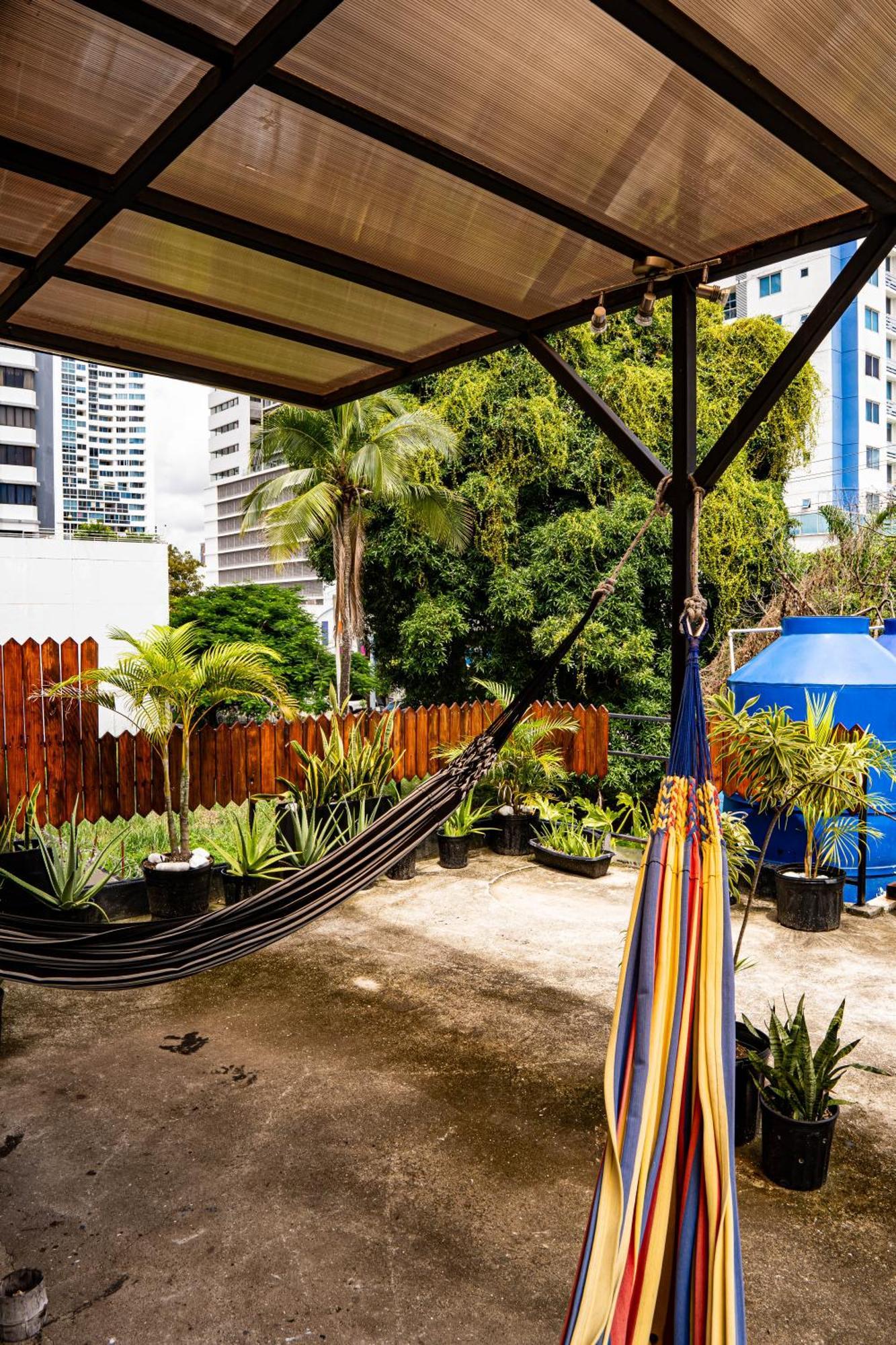 Eden'S Garden Hostel Panamá Esterno foto